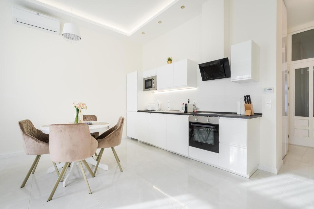 Bpr Etienne Charming Apartment Boedapest Buitenkant foto