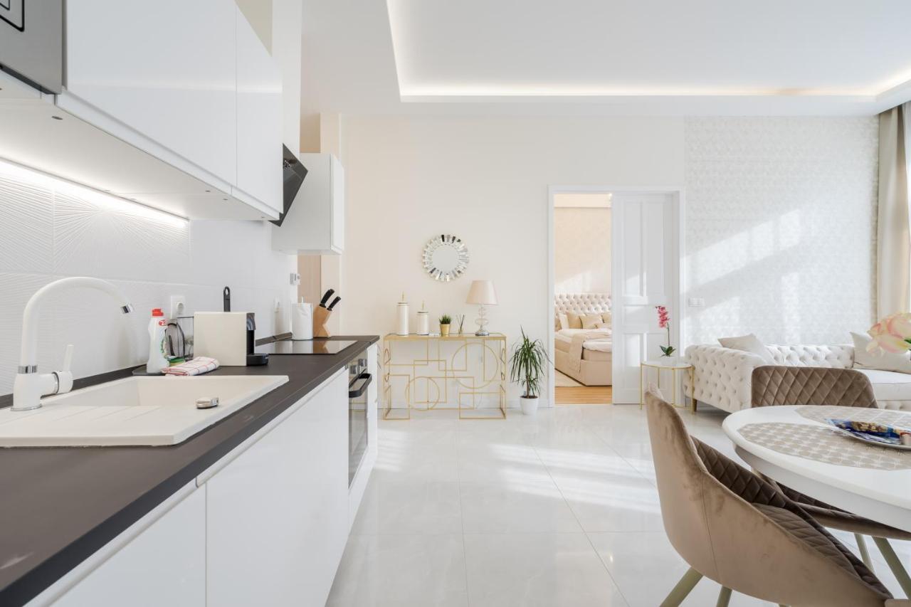 Bpr Etienne Charming Apartment Boedapest Buitenkant foto